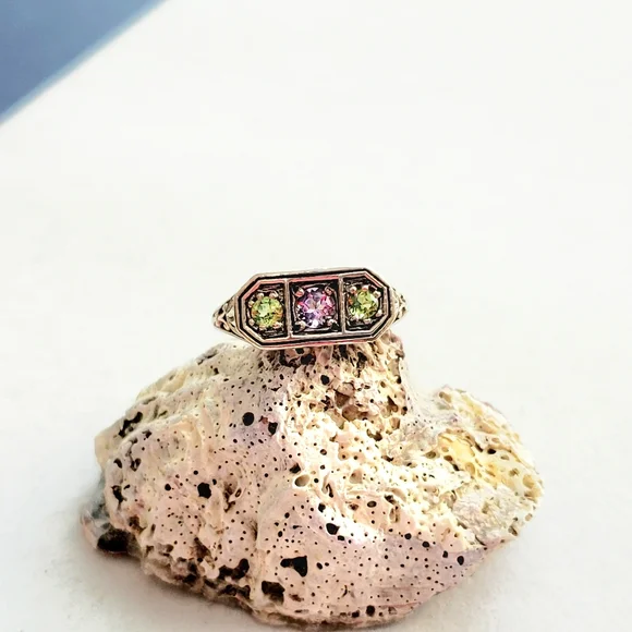 Vintage Sterling Silver Filigree Ring with Amethyst and Peridots Size 7.5 - Picture 6 of 16